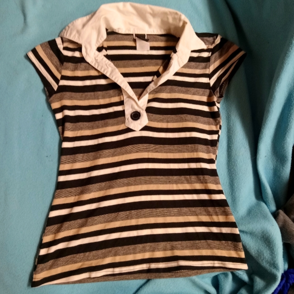 Y2k stretchy collared striped black white Wrapper button tee junior size med top